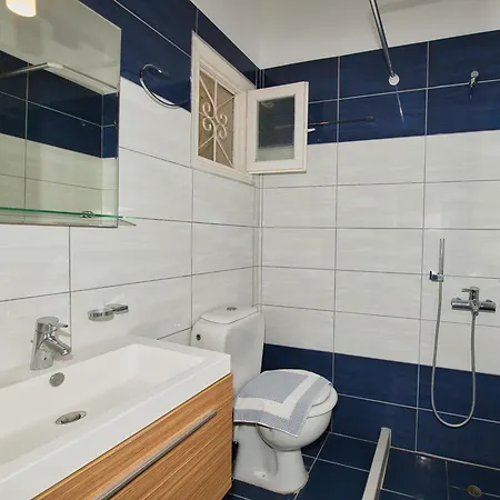 La Casa Di Nonna Anna Aparthotel 3*