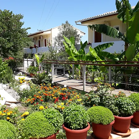 La Casa Di Nonna Anna Aparthotel 4*