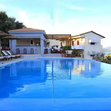 La Casa Di Nonna Anna Aparthotel 4*